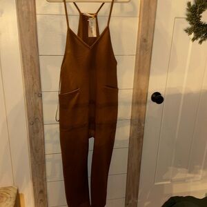 NWT New In brown jumpsuit size S